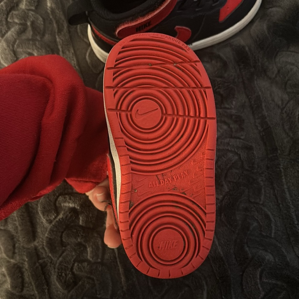 Red and Black Nike Toddler shoes - Picture 3 of 3
